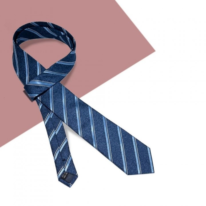 Tie with Diagonal Stripe Pattern - 147*7,5 cm